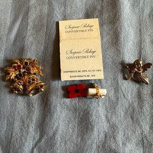 Set of 3 vintage Avon broaches